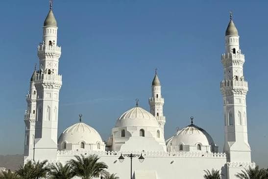 Masjid Al-Qiblatayn